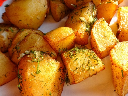 Картофи соте без пържене с копър и чесън - снимка на рецептата